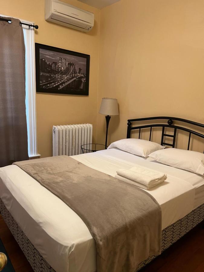 Adas Guesthouse Τορόντο Εξωτερικό φωτογραφία